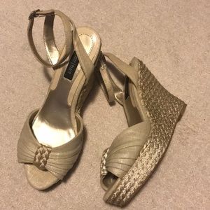 White House Black Market espadrilles sz 9M